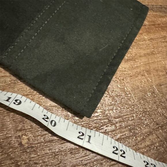 Covington Forest Green Faux Suede Long Sleeve Button-Up Shirt Green L Christmas - Picture 7 of 9